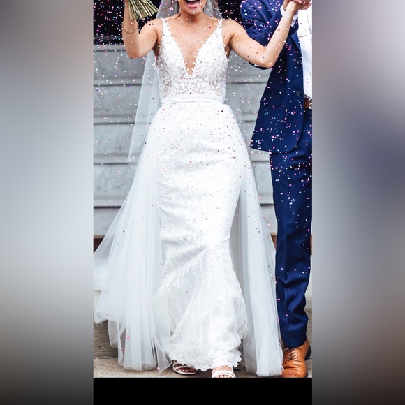 Untamed Petal Overskirt - Picture 4 of 4